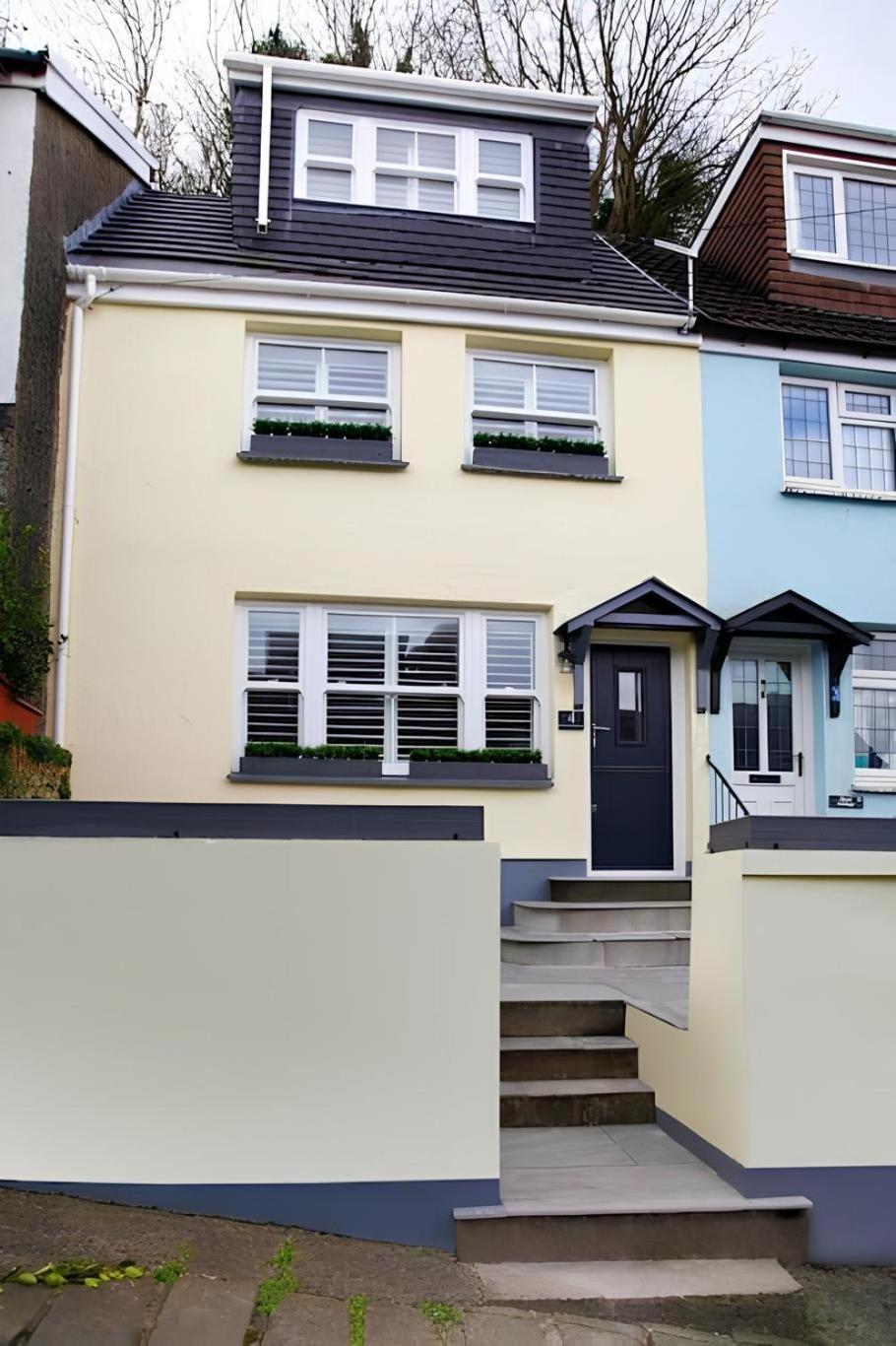 Tucked Away, Beach Access Sleeps 4 The Mumbles Exterior photo